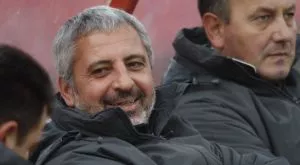 Христо Колев остави двама на проби в Локо Пд