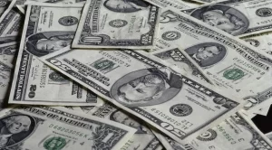 Доларът с понижение спрямо йената преди заседанието на Фед