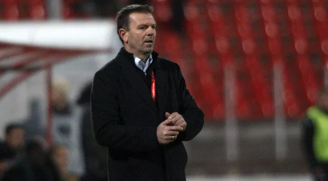 Стойчо Младенов отмъква една от звездите в Първа лига