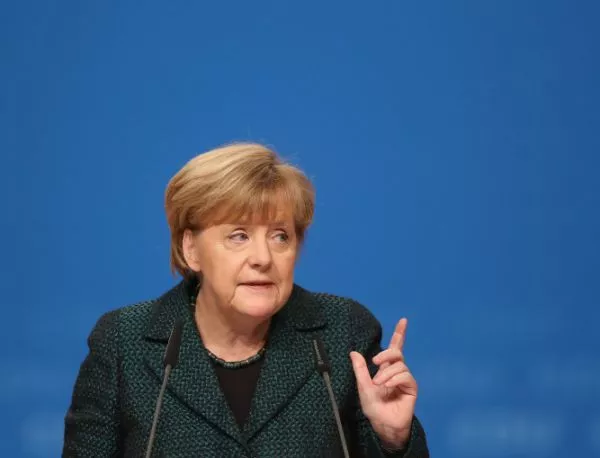 "Билд": Меркел разработва план за справяне с бежанската криза