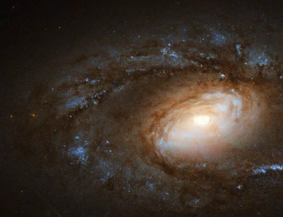 За пръв път: Астрономи наблюдаваха умираща галактика