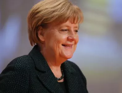 Меркел: Няма как дългът на Гърция може да бъде отписан 