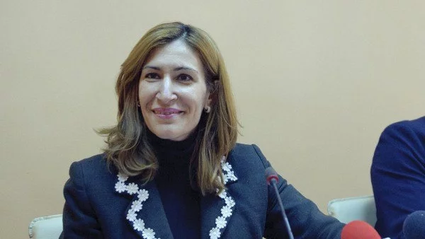  Ангелкова: Министерството на туризма стартира онлайн модул за фестивалите в страната