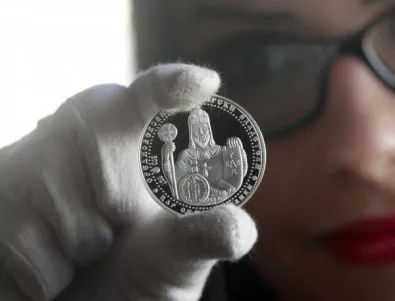 БНБ пусна сребърна монета с цар Симеон
