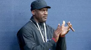 Въздушния поздрави Коби: Наслаждавам се на играта му