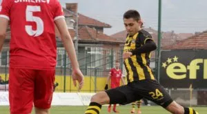 Разтрогнал с ЦСКА отиде в "Ботев"