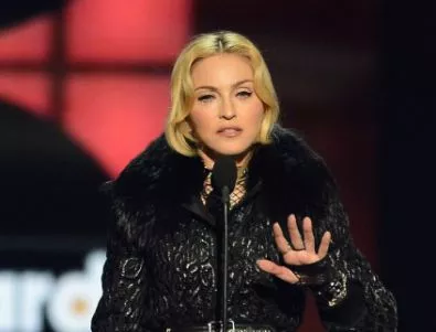Мадона се преби при изпълнението ѝ на наградите 