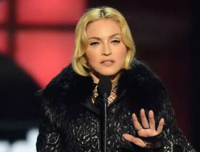Мадона събира куп звезди в новия си клип