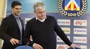 Рекорд на Стоев - гледал над 20 футболисти за 3 дни