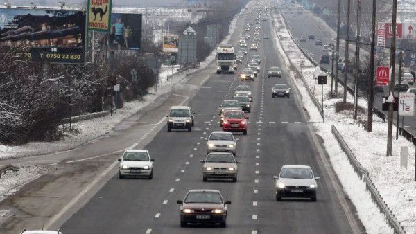Трафикът към София постепенно се засилва