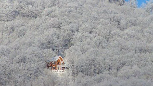 Предимно облачно, валежите спират