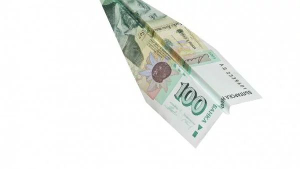 Банковата печалба расте със 110 млн. лв. на месец, а хората пак трупат "бели пари за черни дни"