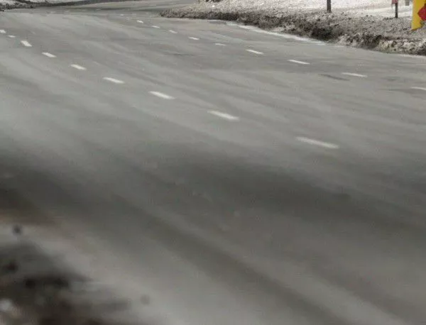 Няма глобени търговци в община Смолян за непочистен сняг и лед по тротоарите