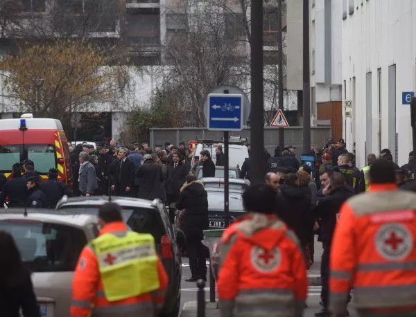 Франция е в шок след атаката срещу "Шарли ебдо"