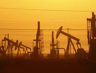 Венецуела и Иран търсят пътища за повишаване на цените на петрола
