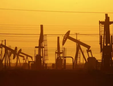 ОПЕК ще обсъди намаляване на петролното производство следващия месец