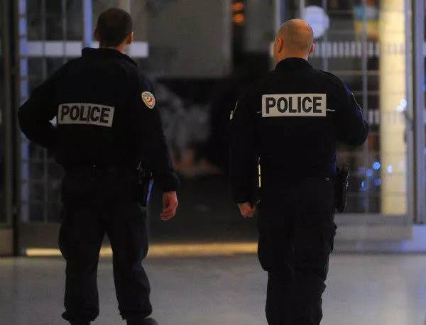 Разпознаха убиеца на един от полицаите в Париж