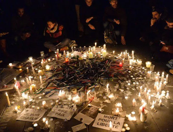 Франция скърби за жертвите от "Шарли ебдо"