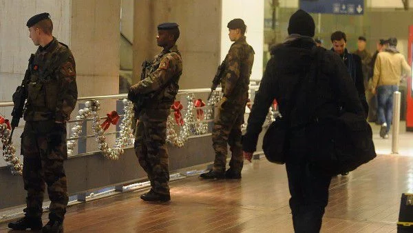 Във Франция разпитваха 8-годишно дете за тероризъм