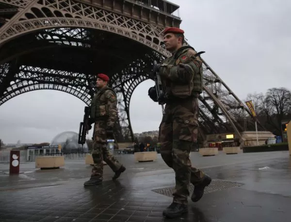 Информацията за трета терористична атака в Париж се оказа фалшив сигнал