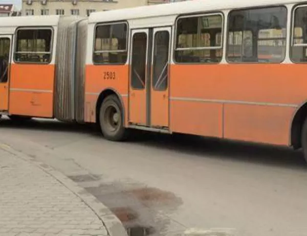 Жена е пострадала при инцидент в автобус в София