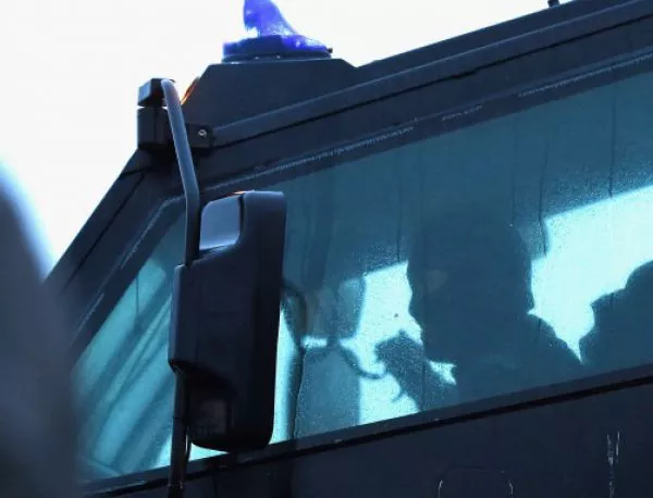 Въоръжени косовари превзеха македонски полицейски участък, има заложници