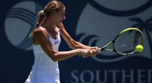 Каратанчева си извоюва полуфинал в Акапулко