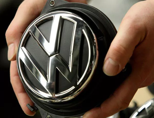 Сайт за собствениците на коли, засегнати от скандала, създаде "Фолксваген"  