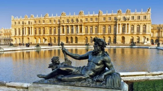 Служители на Версай продавали фалшиви билети за замъка 
