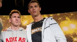 Форлан: Меси има нещо в играта, което Роналдо е забравил