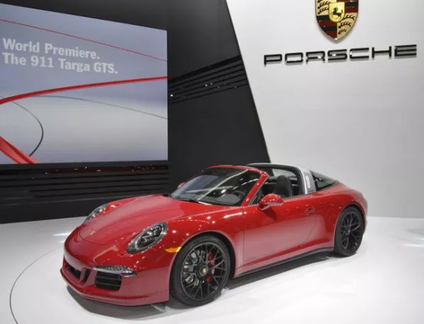 Porsche 911 Targa 4 GTS по случай половинвековен юбилей