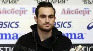 Манзоро може да бъде хванат само....с ласо