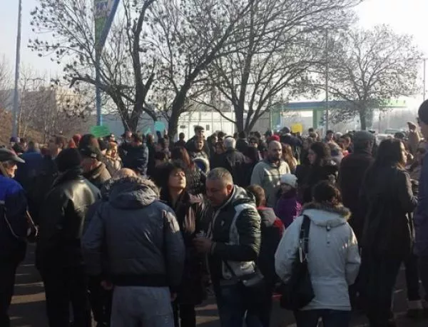 Протестиращи блокираха пътя Пазарджик - Пещера