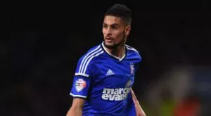 Определиха менте в Левски за бижу в Англия