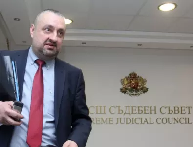 Ясен Тодоров се оплака, че го следят съмнителни лица и автомобили