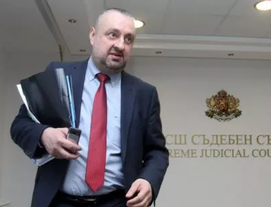 Около 20 членове на ВСС декларираха един пред друг, че не са изпращали SMS-а на Борисов