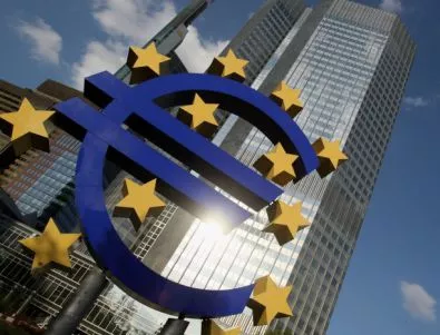 Еврогрупата одобри финансовата помощ за Гърция