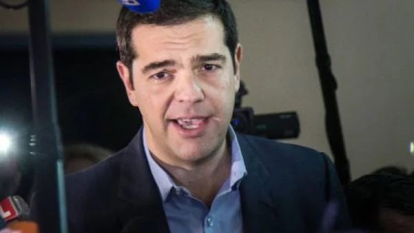 Гърция ще бъде друга държава след 6 месеца, обеща Ципрас 