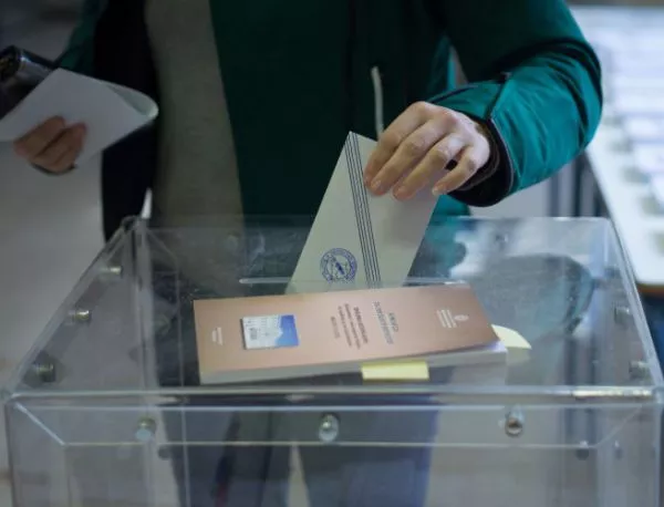 В Гърция се провеждат предсрочни парламентарни избори