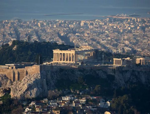 Гръцките предложения не включват орязване на пенсиите