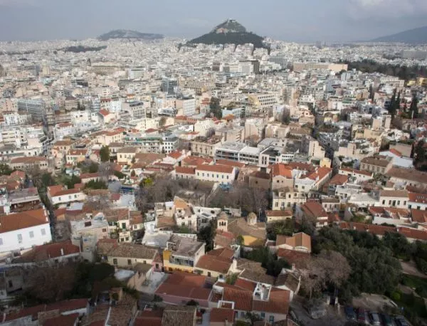 Гърция представи пред ЕК реформите си - вдигане на ДДС и приватизация