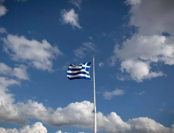Гърция: Отпада намаляването на пенсиите и вдигането на данъците