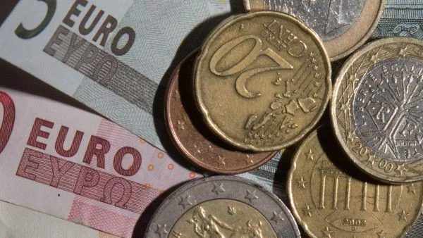 Частният сектор в икономиката ще страда заради новите мерки в Гърция