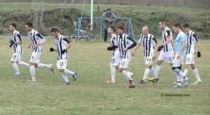 Солидна банка погледна към Локо (Пд)