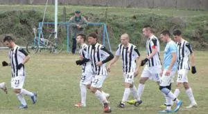 Локомотив (Пд) подписа с двама