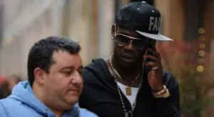 Балотели заплашен от агента си