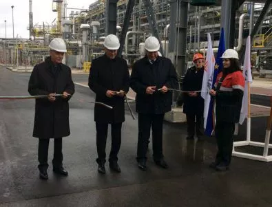 Министър Лукарски откри първата инсталация в новия комплекс на ЛУКОЙЛ Нефтохим Бургас