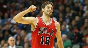 Ел Ей посрещна топло Пау, но Лейкърс излъгаха Булс 