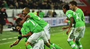 Бас Дост вкара 2 за победа на Волсбург