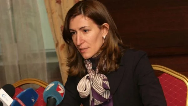 Ангелкова се надява догодина да има категоризация на плажовете